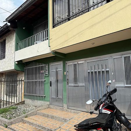 Road Living Home Medellin Ngoại thất bức ảnh