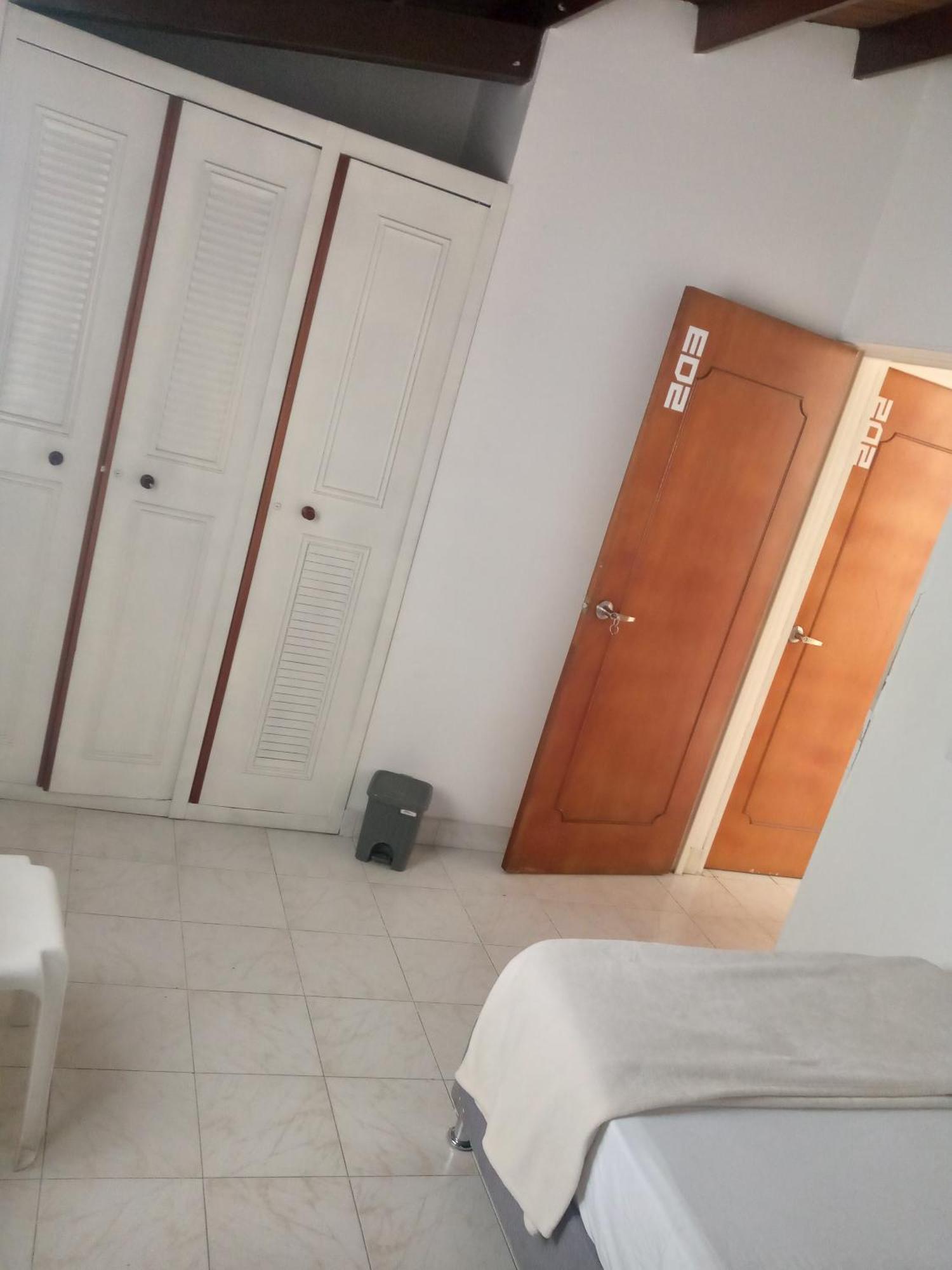 Road Living Home Medellin Ngoại thất bức ảnh